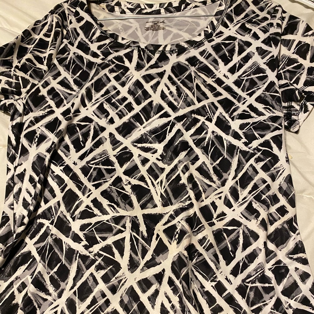 Large short sleeve Activewear